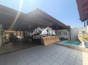Casa · 236m² · 4 Quartos · 4 Vagas · Casa em Peruíbe