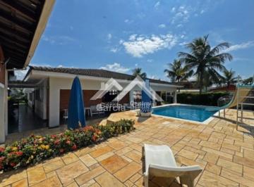 Casa · 1041m² · 4 Quartos · 10 Vagas · Casa com piscina ao lado da praia com amplo terreno