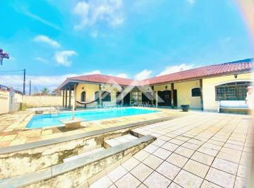 Casa · 243m² · 4 Quartos · 4 Vagas · Casa com piscina em Peruíbe