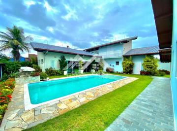 Casa · 381m² · 3 Quartos · 4 Vagas · Casa em Peruíbe