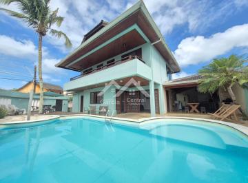 Casa · 400m² · 4 Quartos · 4 Vagas · 
                                Sobrado com piscina e churrasqueira em Peruíbe
                    