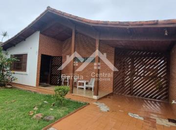 Casa · 250m² · 3 Quartos · 5 Vagas · 
                                Casa em Peruíbe
                            