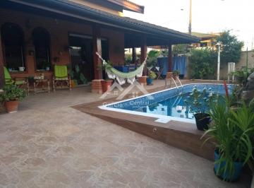 Casa · 212m² · 3 Quartos · 2 Vagas · 
                                Casa em Peruíbe
                            