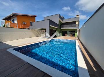 Casa · 202m² · 4 Quartos · 4 Vagas · Casa com piscina em Peruíbe