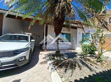 Casa · 340m² · 3 Quartos · 1 Vaga · Casa em Peruíbe