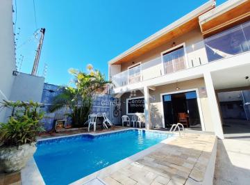 Casa · 235m² · 5 Quartos · 5 Vagas · 
                                Sobrado com piscina e churrasqueira em Peruíbe
                    