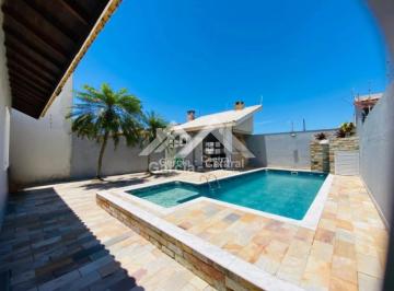 Casa · 200m² · 4 Quartos · 3 Vagas · Sobrado com piscina perto da praia em Peruíbe