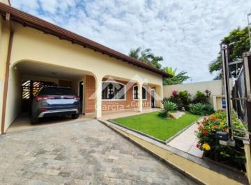 Casa · 173m² · 3 Quartos · 2 Vagas · Casa em Peruíbe