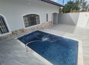 Casa de 3 quartos, Itanhaém · Casa para Venda, Itanhaém / SP. Possui 03 dormitórios e piscina