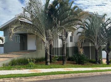 Casa · 400m² · 4 Quartos · 4 Vagas · Casa em Condomínio em Residencial Portal da Serra - Marília, SP