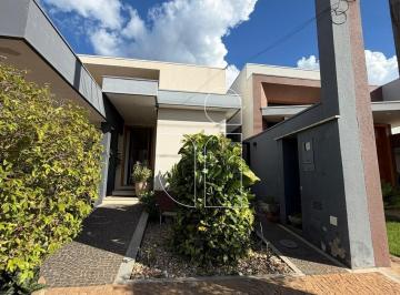 Casa · 206m² · 3 Quartos · 2 Vagas · Jardim Esmeralda - Casa - 3 quartos - 3 banheiros - em Marília