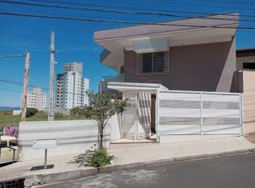 Casa · 432m² · 3 Quartos · 2 Vagas · Sobrado em Boa Vista  -  Marília por R$ 1.500.000
