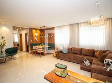 Casa · 240m² · 3 Quartos · 4 Vagas · Casa à Venda - Três Barras, 3 Quartos,  240 m² - Contagem