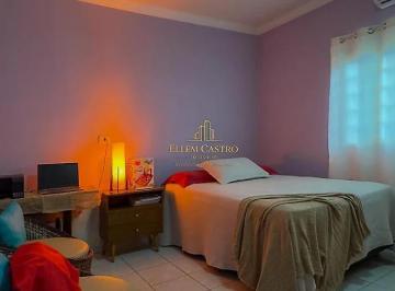 Casa · 258m² · 3 Quartos · 3 Vagas · Vende -se Casa no São Judas Tadeu  divisa com Goiania 2
