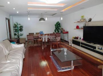 Apartamento · 226m² · 4 Quartos · 2 Vagas · Apartamento com Direito a Laje( Transformar em Cobertura), Varanda, 4 Quartos Sendo 2 Suítes e 2 Vag