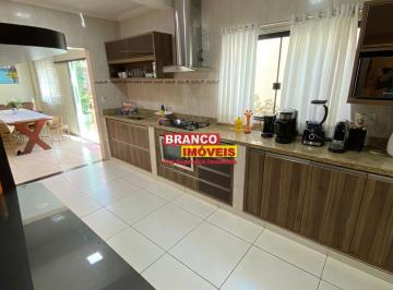 Casa · 200m² · 3 Quartos · 4 Vagas · Casa 3 quartos para Venda Samambaia Norte, Brasília