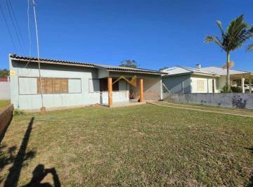 casa-com-2-dormitorios-frente-norte-com-100m-de-ar1145310.jpeg · Casa com 2 dormitórios, frente norte com 100m² de área a 400 metros do mar.
