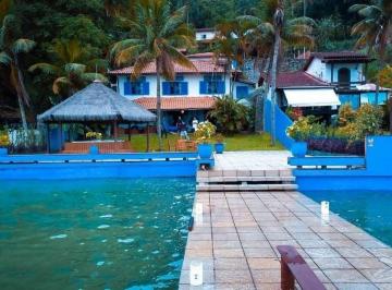 Casa · 587m² · 6 Quartos · Exclusividade e requinte à beira-mar em Angra dos Reis