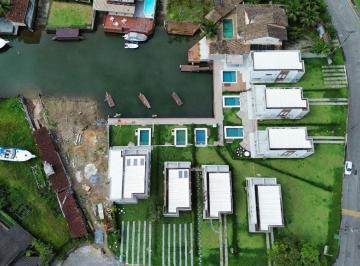 Casa · 188m² · 4 Quartos · 1 Vaga · Um refúgio de elegância e exclusividade à beira-mar em Angra dos Reis