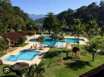 Casa · 160m² · 3 Quartos · Seu refúgio exclusivo à beira-mar, onde luxo e natureza se encontram.