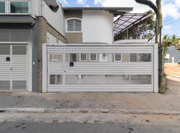 Comercial · 150m² · 2 Vagas · Casa comercial na Rua General Irulegui Cunha, N. 18 - Esquina Zona 3 • 150 m²