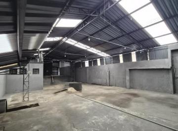 70d5a587-958c-4b1c-82df-13a612cea9b4 · Funcional galpão comercial para locação em Parque Peruche, 250m²