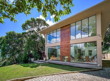 Casa · 468m² · 5 Quartos · 10 Vagas · Casa com 5 quartos no Comary, Teresópolis.