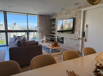 Apartamento · 160m² · 3 Quartos · 2 Vagas · Apartamento de 3 quartos com 3 suites e 2 vagas no bairro Auxiliadora.