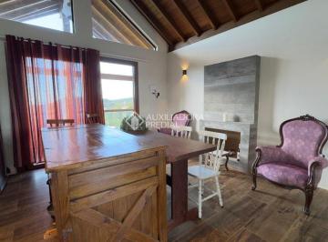 Casa · 60m² · 1 Quarto · Casa