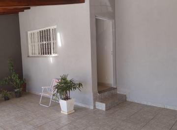 Casa · 131m² · 2 Quartos · 2 Vagas · CASA TERREA REFORMADA NA VILA MOTA PRÓXIMO AO CENTRO /02 DOR+CHURRASQUEIRA/ OPORTUNIDADE IMPERDIVEL