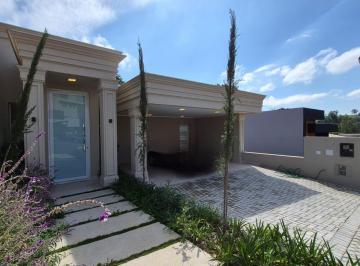 Casa · 300m² · 3 Quartos · 2 Vagas · Conforto, Elegância e Piscina Privativa no San Vitale