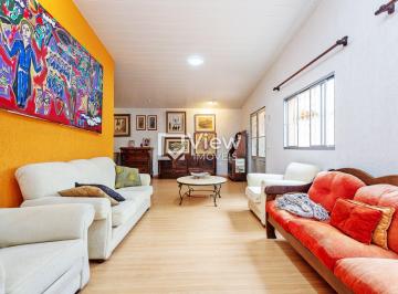 Casa · 114m² · 4 Quartos · Casa Térrea com área verde situado no Seminário ,
