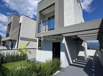 Casa · 87m² · 3 Quartos · 4 Vagas · CASA UNIFAMILIAR, DE ESQUINA NO ALTO ARIRIÚ