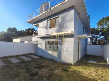 ccc346296cc64cb33a5142caa466178085aecd3a · Triplex com 3 quartos no Terra Firme em Rio das Ostras, terraço top!