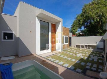 35fd21b01ec72971d82d73208707b71849b630b7 · Linda casa à venda em Rio das Ostras com 3 quartos, píscina e 250m da praia!