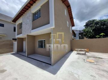 Casa a venda Imobiliária Rio das Ostras · Duplex em condomínio no Ouro Verde com 2 quartos, Rio das Ostras