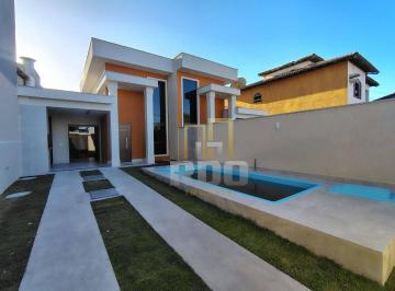 720530e63b0698e1b5e0cee04f846d4c25735818 · Casa linear com 3 quartos no Jardim Mariléa em Rio das Ostras, opção com piscina!