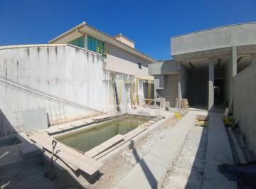6d5a2cf003a0ce83d74b899942fbf6eafd5767a8 · Casa a venda em Rio das Ostras no Ouro Verde com 3 quartos, piscina e área gourmet!