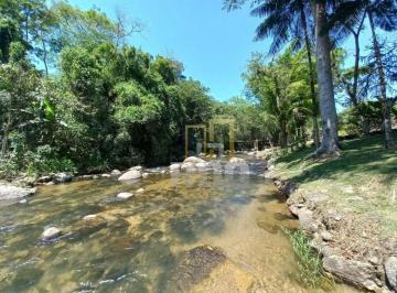 c9afdda9b2e007e4730f7345895d5b0cb4a5e154 · Linda chácara no Sana Serra de Macaé, para quem procura conforto e sossego!