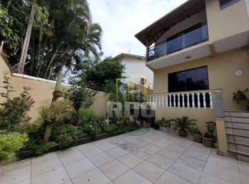 d48eecb651a119eddab7e2f112b3b8e9b64d6b76 · Casa com 3 quartos à venda, 110 m² por R$ 450.000 - Centro - Rio das Ostras/RJ