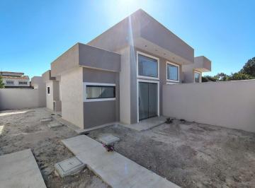 ebe9df6155334ac02a606f04a9b3be6f934db6a4 · Casa linear independente no Verdes Mares com 2 quartos, Rio das Ostras