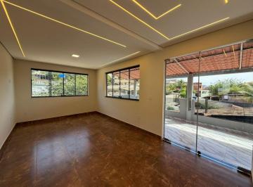 Casa de 4 quartos, Águas Claras · Aluguel casa arniqueira reformada 4 quartos 2 suítes condomínio fechado varanda churrasqueira