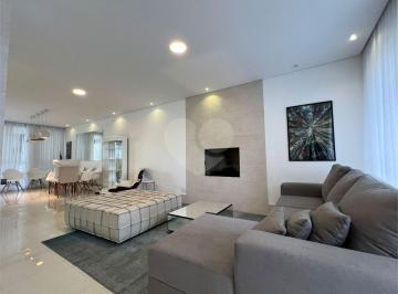 Casa de 4 quartos, São Paulo · Casa em Condomínio de Alto Padrão | 4 Dormitórios | 3 Suítes | Jardim Floresta