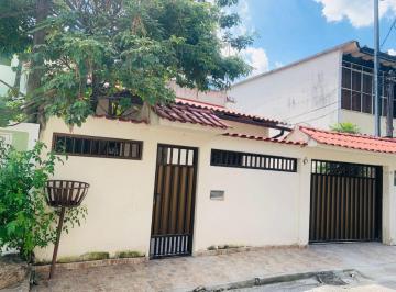 Casa de 2 quartos, Rio de Janeiro · Campo Grande | Est. do Mendanha: Casa 2 quartos, próximo do West´Shopping, Caixa e FGTS