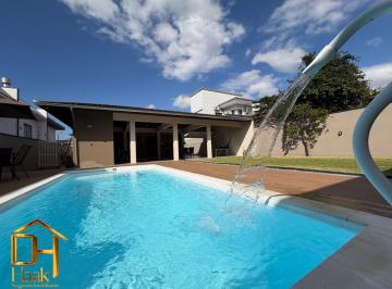 Foto 01 · Casa Averbada com piscina no bairro Iririú em Joinville