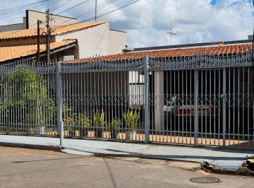 Casa · 120m² · 3 Quartos · 3 Vagas · OPORTUNIDADE - QE 26 GUARÁ II - LOTE DE 200M² C/ CASA SEMI-ORIGINAL