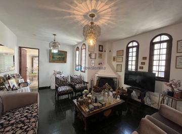 Casa · 173m² · 4 Quartos · 2 Vagas · Casa à venda, 4 quartos, 173m², no Jardim Aeroporto