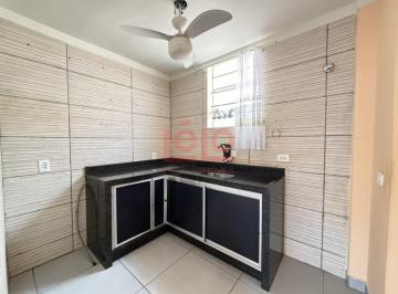 Apartamento · 77m² · 3 Quartos · 1 Vaga · Apartamento de 3 quartos na Zona 07 em Maringá