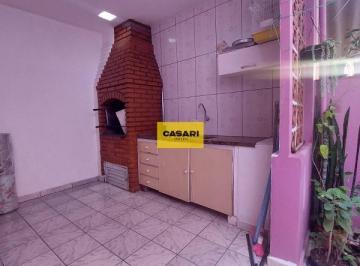 Photo 1 · 2 Casas no Mesmo Terreno | 236 m² | Moradia + Renda em Localização Estratégica