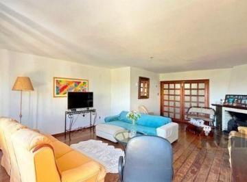 .jpg+2025-03-05 · Casa em Porto Alegre, no bairro Tristeza, com 4 dormitório(s), à venda.
